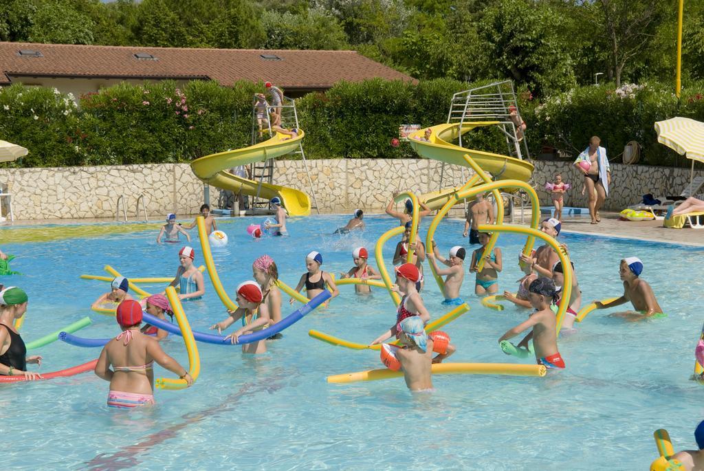 Camping Cisano - San Vito Bardolino Exterior photo