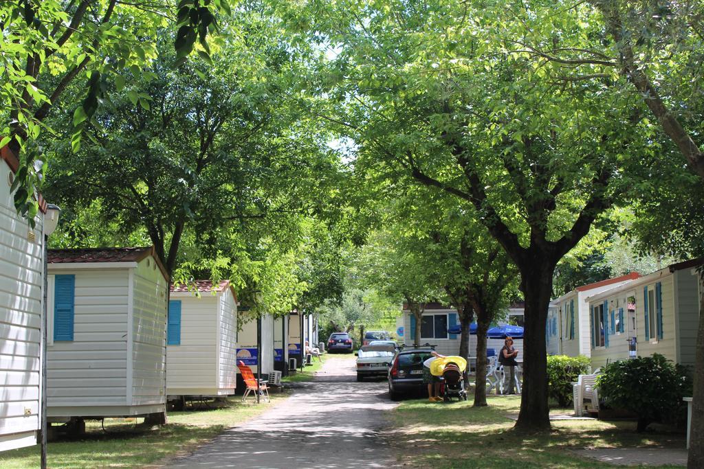 Camping Cisano - San Vito Bardolino Exterior photo