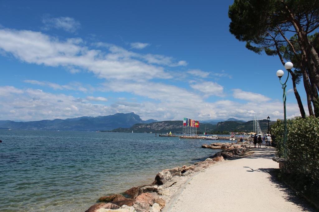 Camping Cisano - San Vito Bardolino Exterior photo