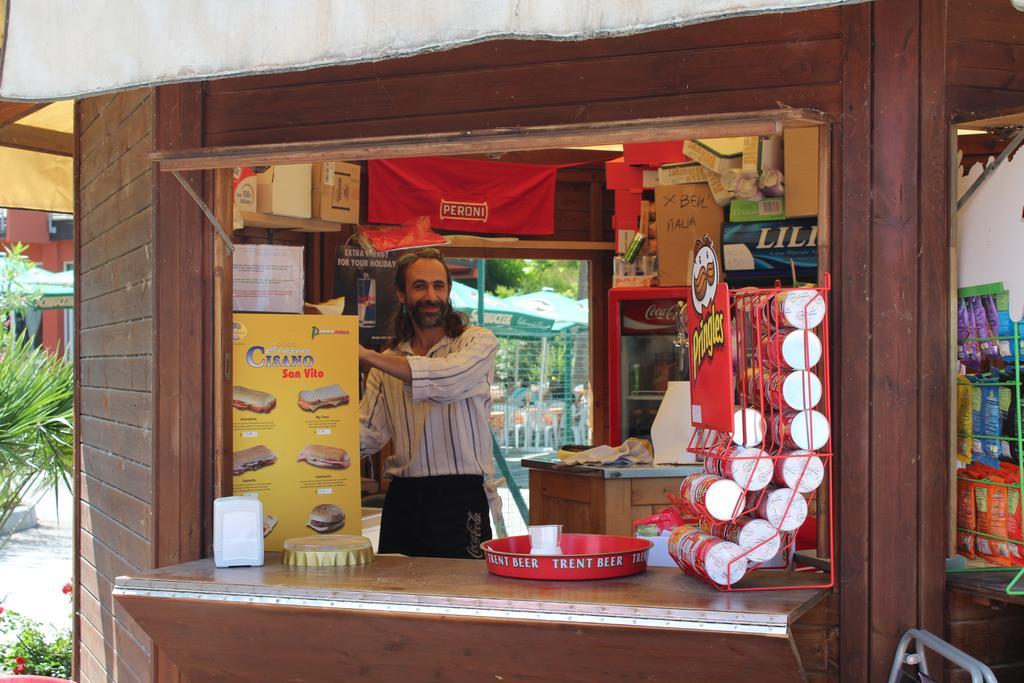 Camping Cisano - San Vito Bardolino Exterior photo