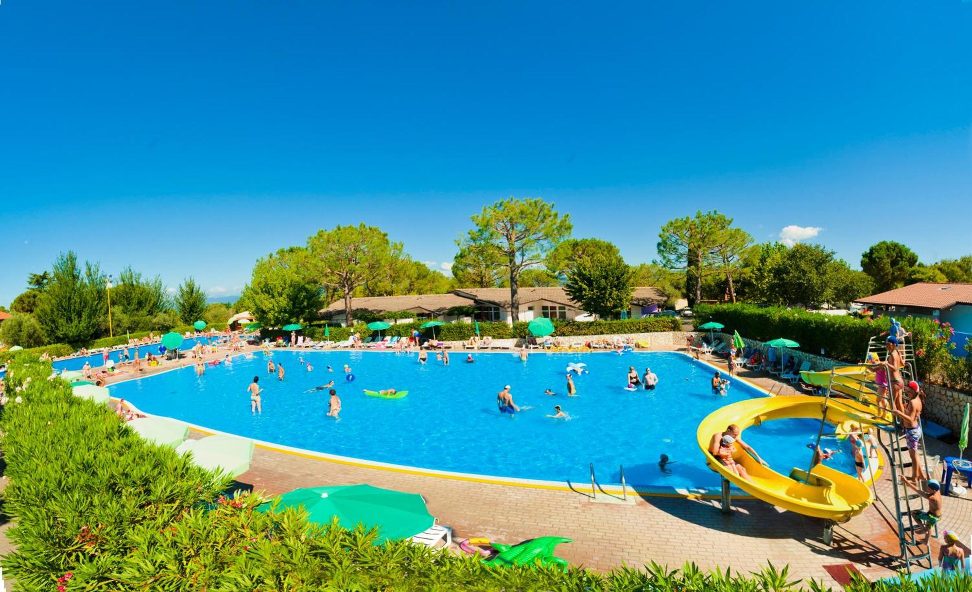 Camping Cisano - San Vito Bardolino Exterior photo